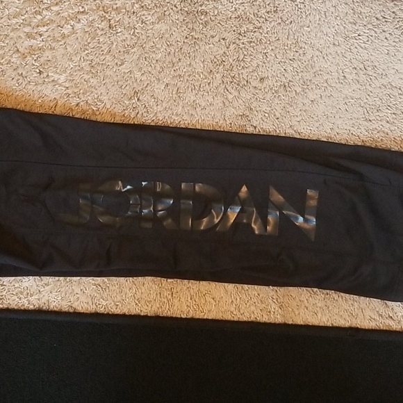 Big boys Jordan jacket and pants - Picture 10 of 11